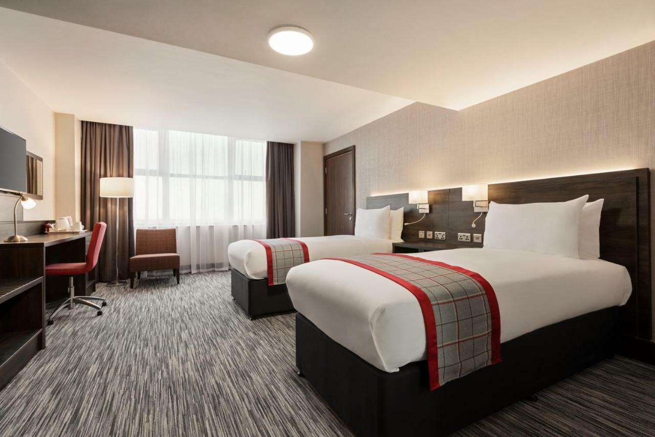 Ramada East Kilbride Hotel Exterior photo