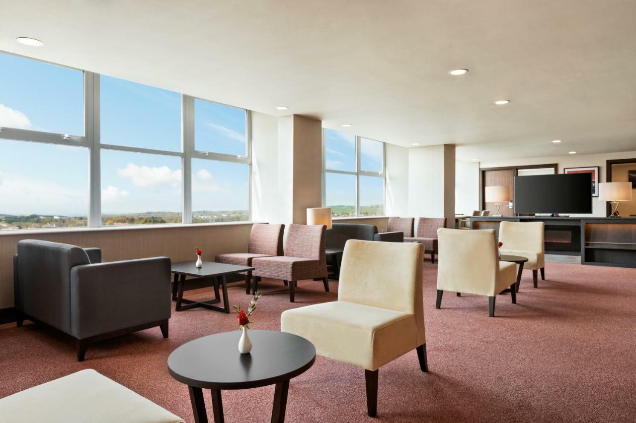 Ramada East Kilbride Hotel Exterior photo